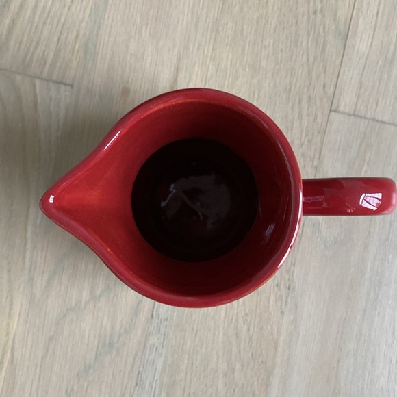 Emile Henry 1L Pitcher - Red - Picture 4 of 5